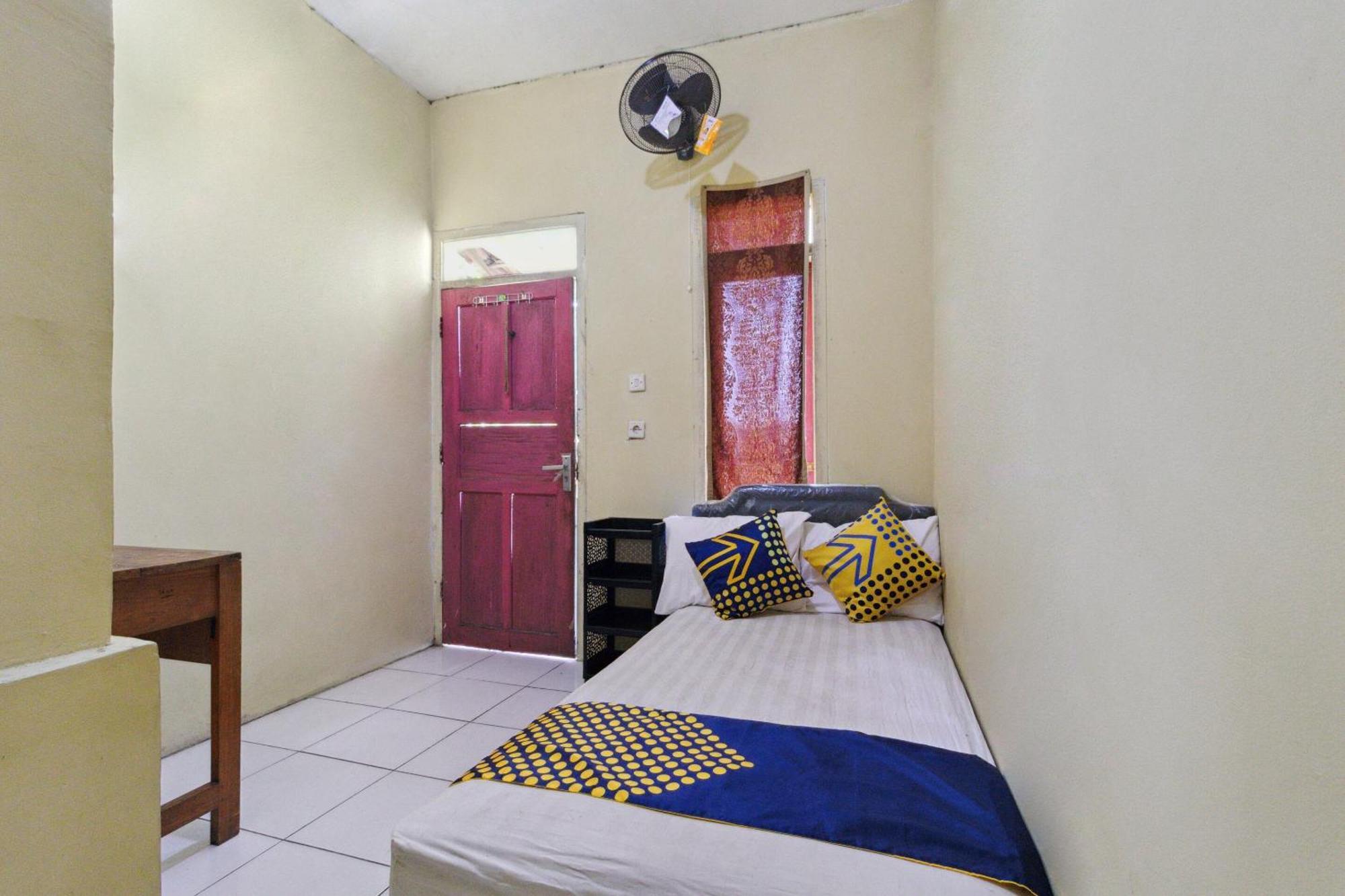 Majalengka Spot On 92832 Al Mahira Syariah酒店 外观 照片